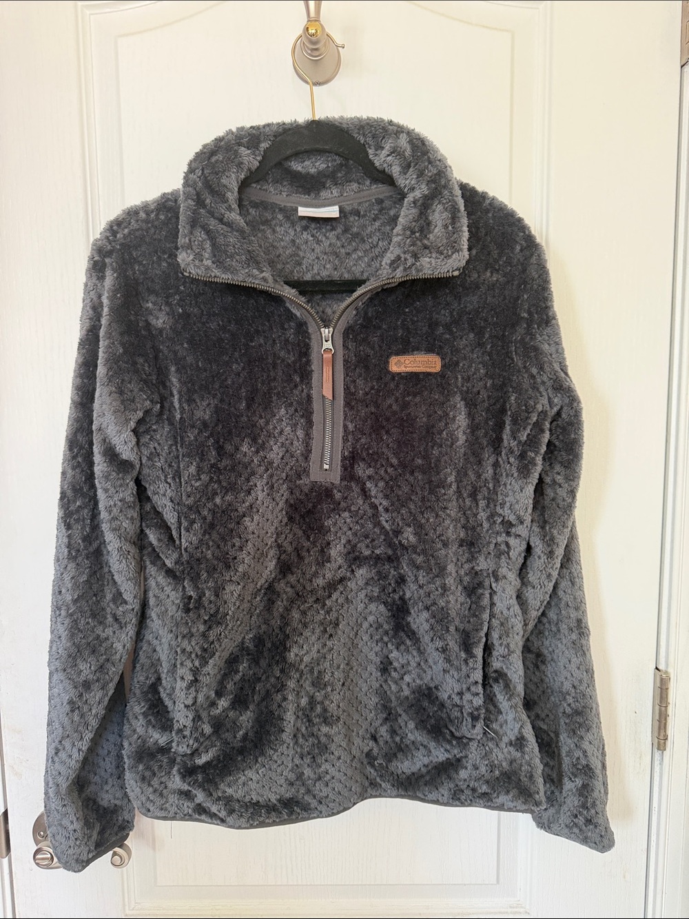 Brand new w/o tags Columbia fleeced pullover size M